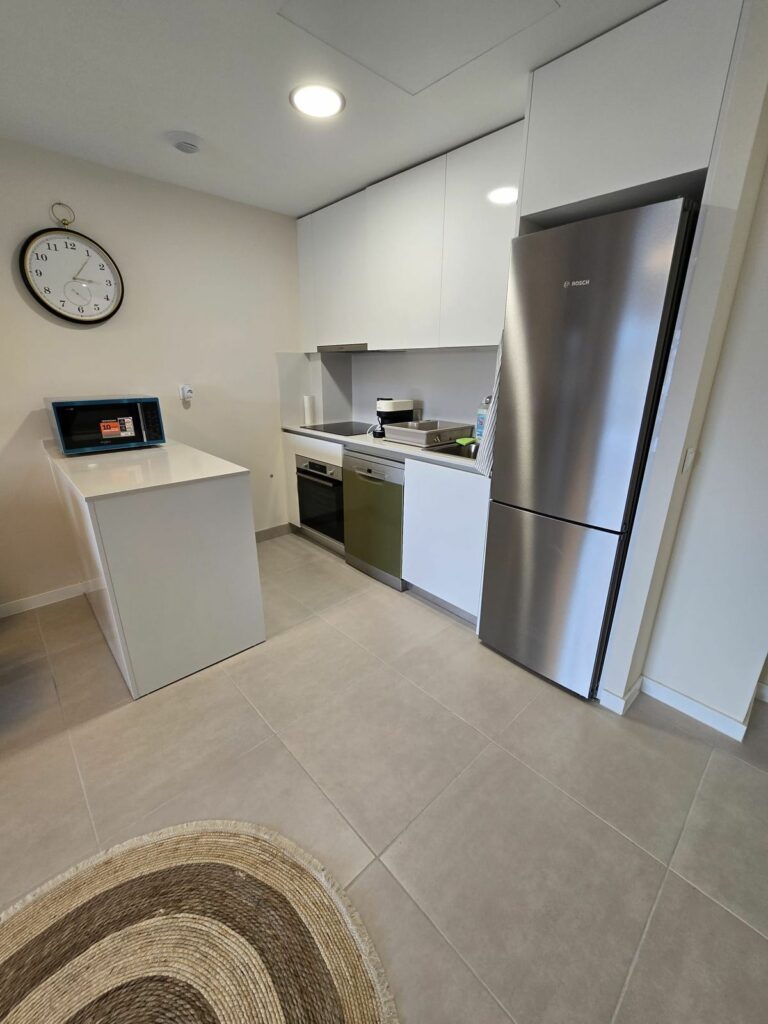 f08c167a9b9e7b811566920937057273 - 7