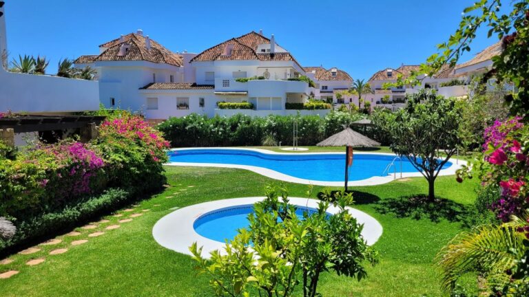 f21917bf852672cbfc6cba2609713e1f - 4