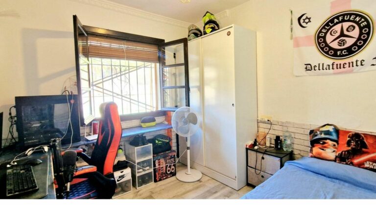 f25778ceac0a63ef008d6e15ae128fb8 - 16