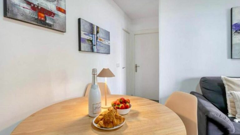 f2963e301cfe9a580106c36b9c787537 - 16