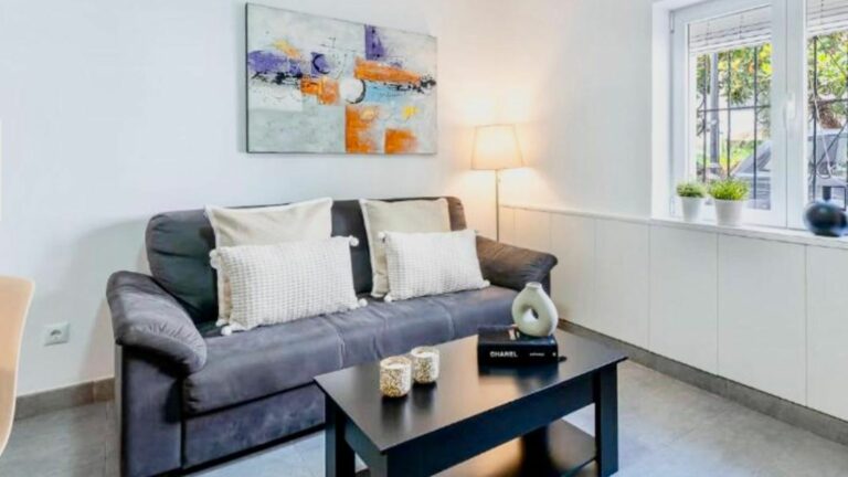 f2963e301cfe9a580106c36b9c787537 - 8