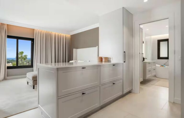 f375802ef00091df39eedb92502ddc11 - 12