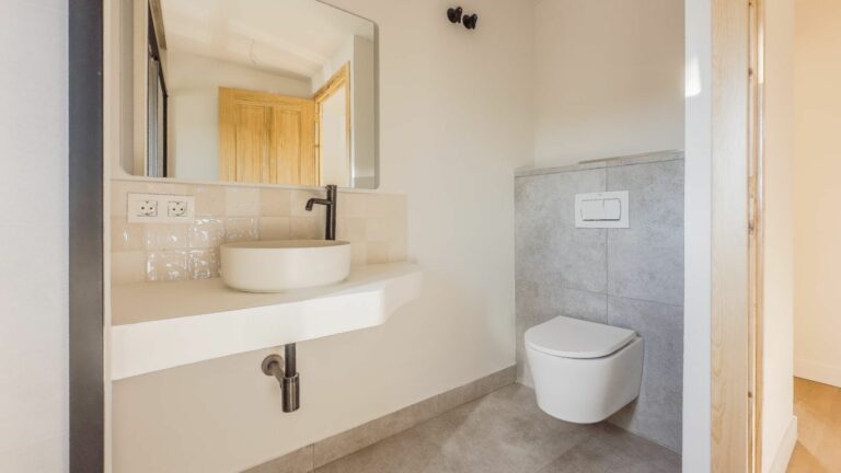 f3a18672a06b5ae932090ab7f42de5a9 - 14