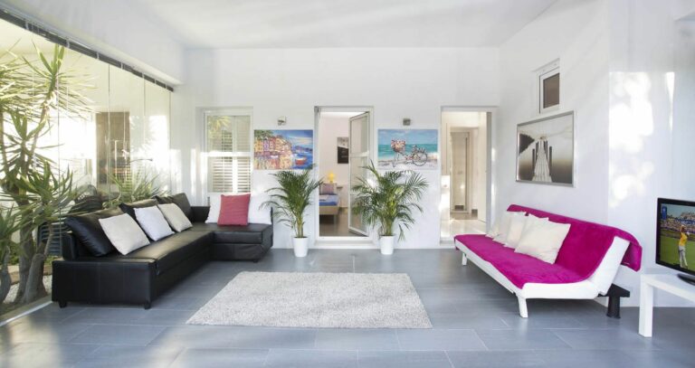 f3ddee8d9570f780496a8950ce69d4cd - 12