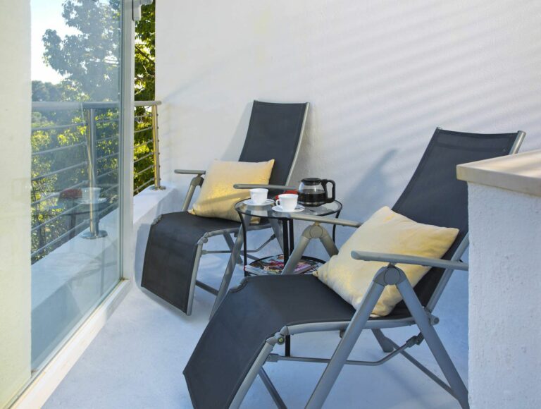 f3ddee8d9570f780496a8950ce69d4cd - 8