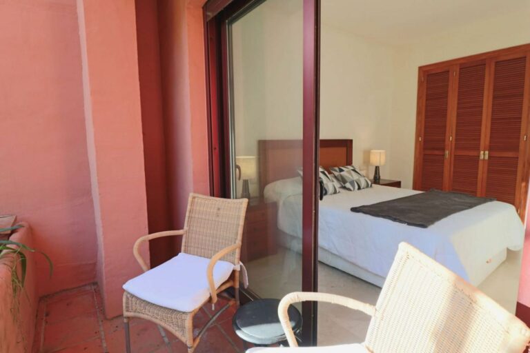 f43dcba760c06ec79ba3f71d5642431b - 15