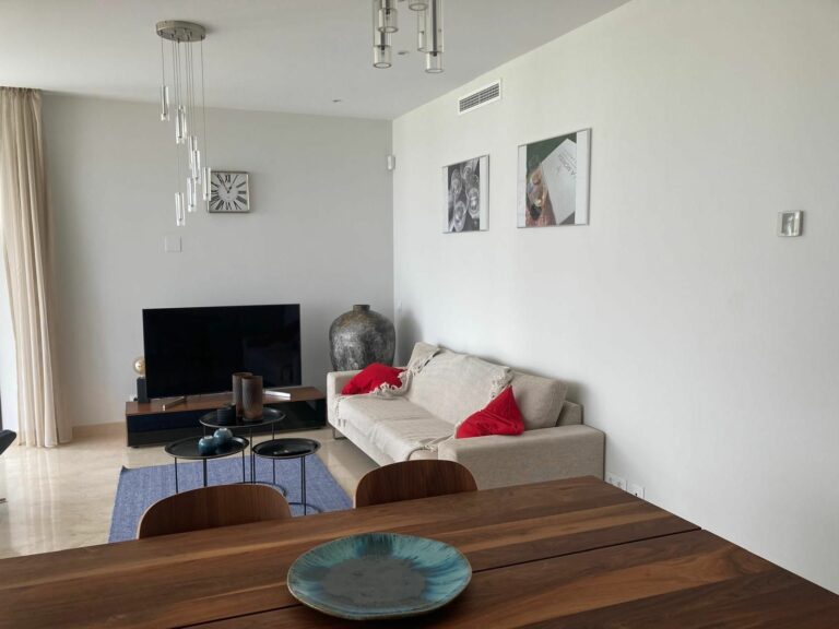 f4a6b2f573b8c226ba7ffb4550e8476a - 10