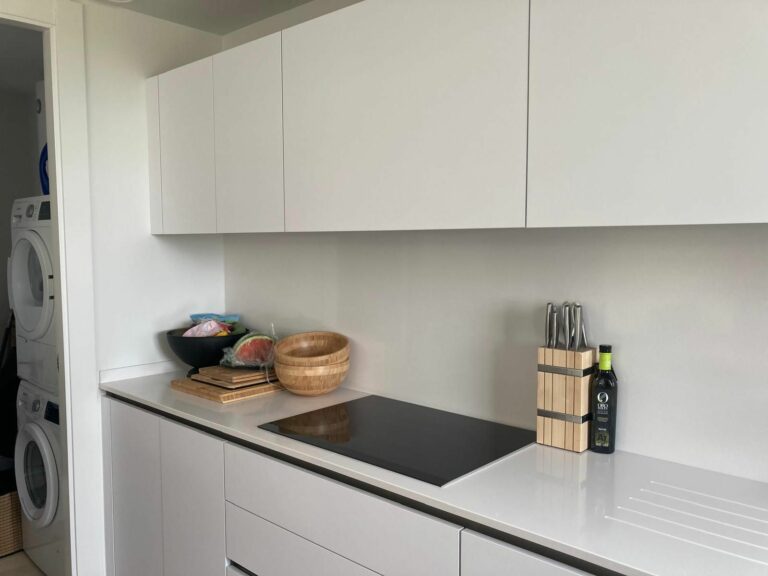 f4a6b2f573b8c226ba7ffb4550e8476a - 13