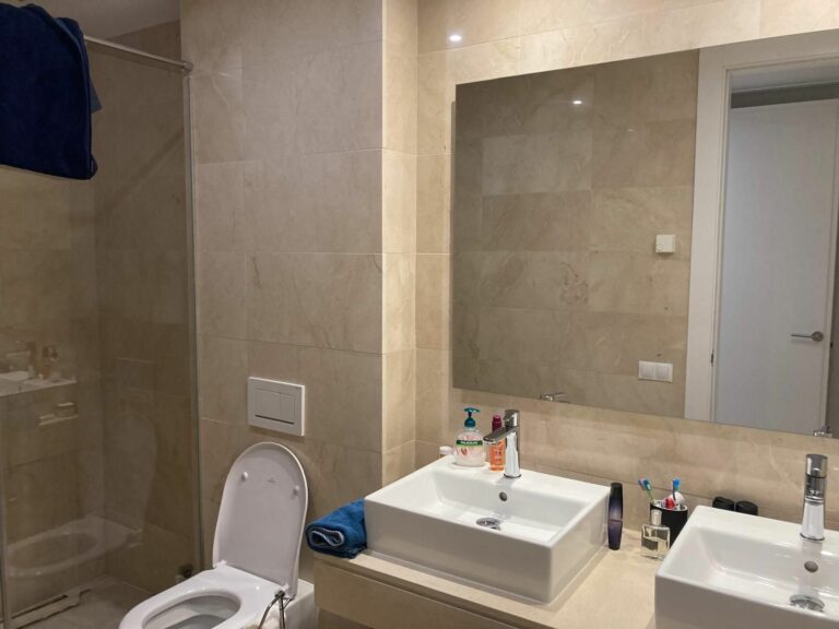 f4a6b2f573b8c226ba7ffb4550e8476a - 16