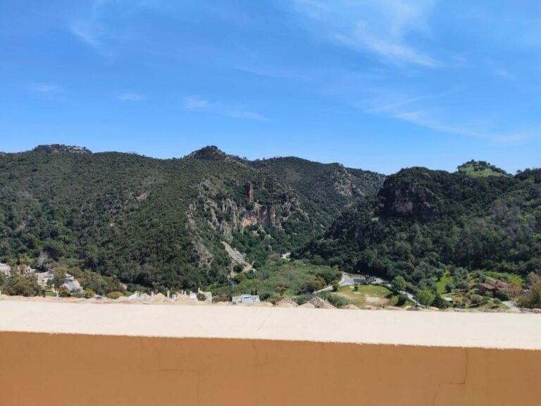 f4e0a3626998d6985239a2a9fb7fabe7 - 1