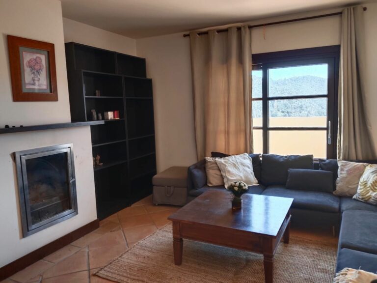 f4e0a3626998d6985239a2a9fb7fabe7 - 2