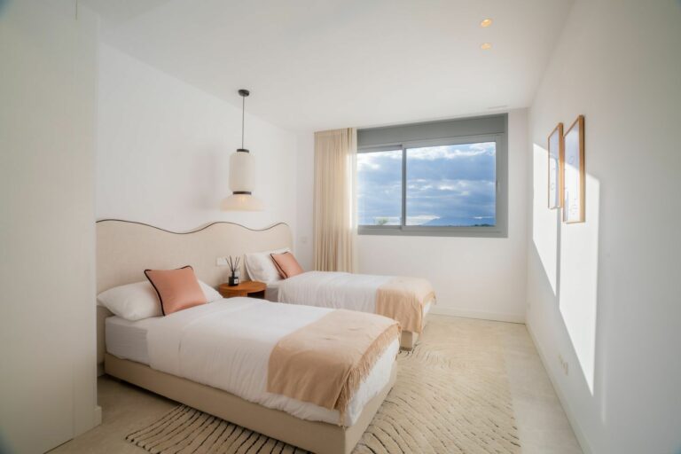 f56473053442a623b66ee793801541fe - 13