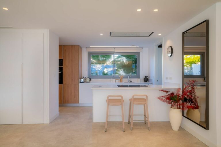 f56473053442a623b66ee793801541fe - 6