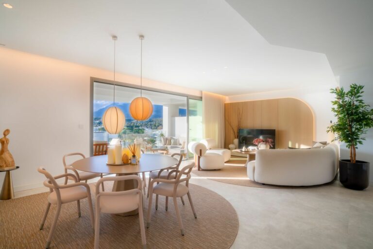 f56473053442a623b66ee793801541fe - 9