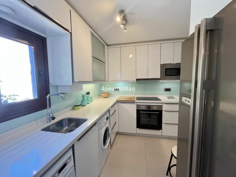 f61150cb37c647fcbd6f09f9b32a77b7 - 10