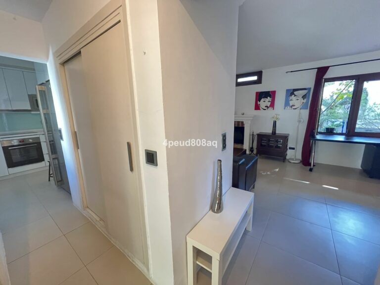 f61150cb37c647fcbd6f09f9b32a77b7 - 11