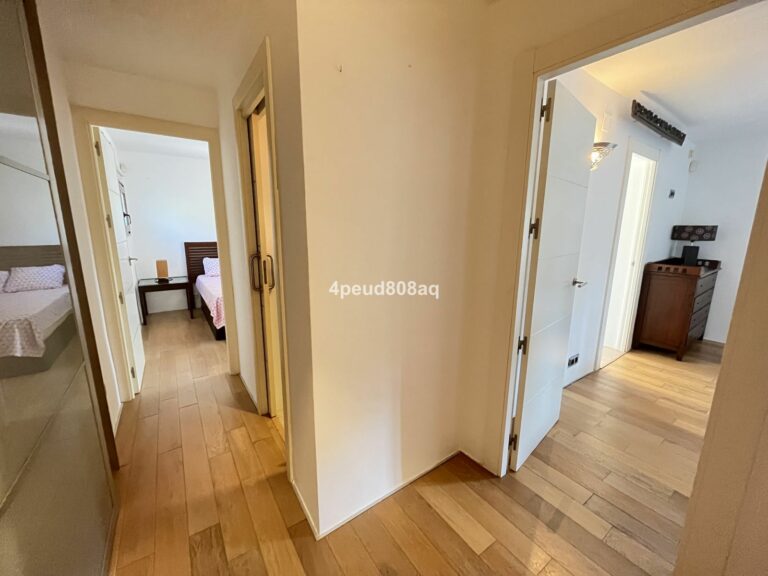 f61150cb37c647fcbd6f09f9b32a77b7 - 15