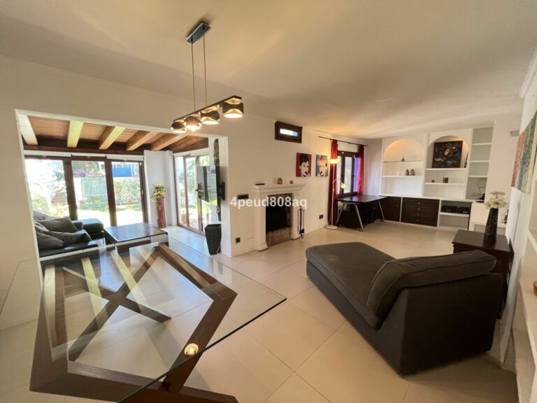 f61150cb37c647fcbd6f09f9b32a77b7 - 2