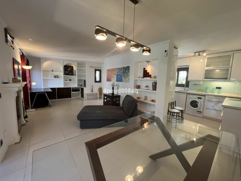 f61150cb37c647fcbd6f09f9b32a77b7 - 4