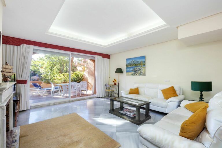 f80706e82cca882f4679ddee3306d7eb - 4