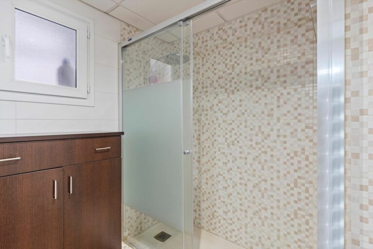 f85f252e0377ba7464208c9c90e5c60b - 14