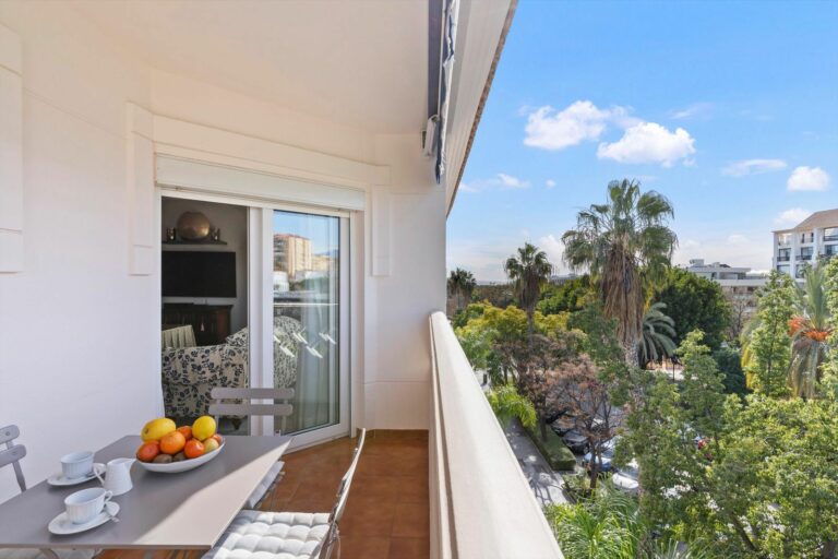 f85f252e0377ba7464208c9c90e5c60b - 2