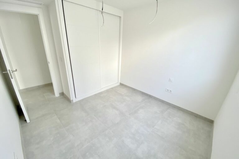 f984c958bf5211a4767b9ff9c56f33b6 - 16