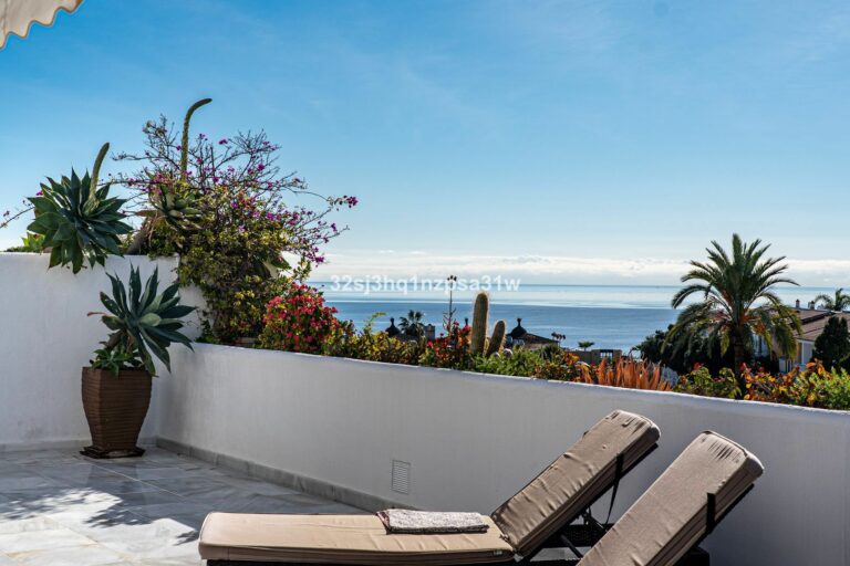 f9d80e8bc535e35f5856ba53185aa362 - 1