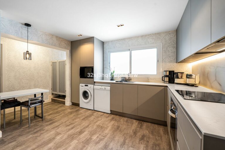 f9d80e8bc535e35f5856ba53185aa362 - 7