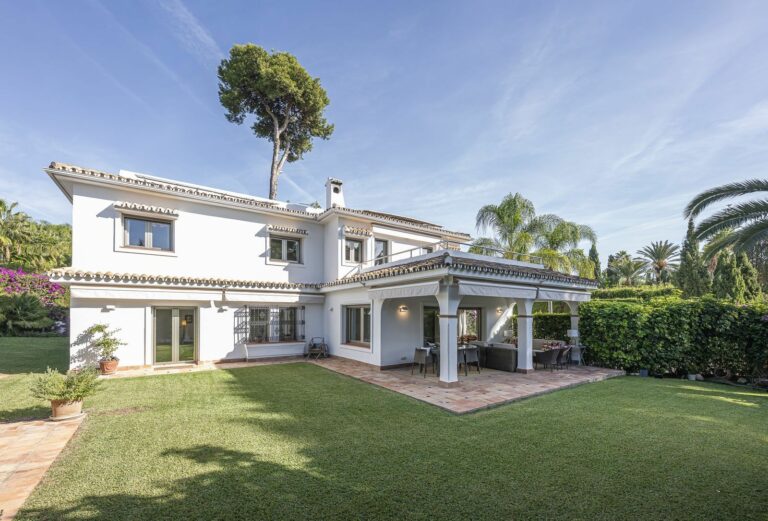 fb0e7dddbaa67cf7ea33c1766df47b3f - 6