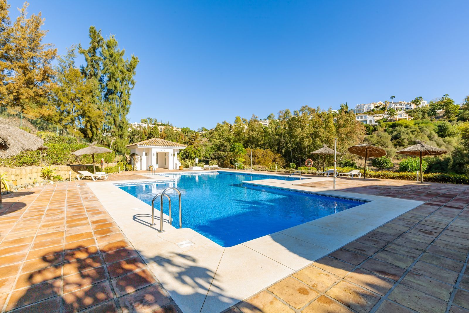 fbebcf18b5f2f2bcfba6fc8c6a031164 - 9