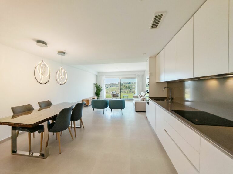 fc8ebc3e60968427b841c7ba6e401a3c - 2