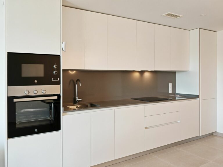 fc8ebc3e60968427b841c7ba6e401a3c - 9