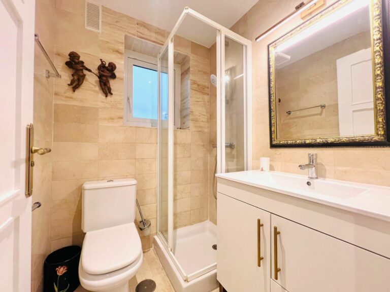 fc8efc6b06b8f723797c6ab6be36a308 - 13