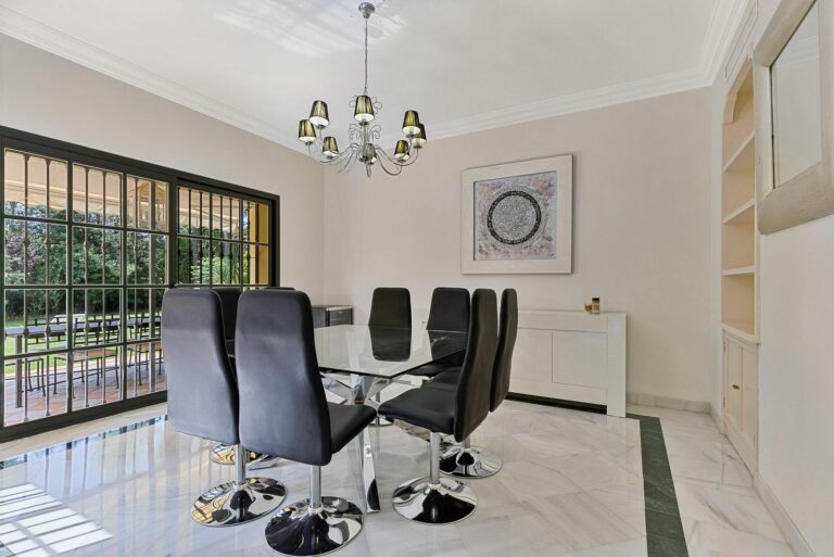 fe15742eeba05c5765e3cbb4303c5e8f - 6