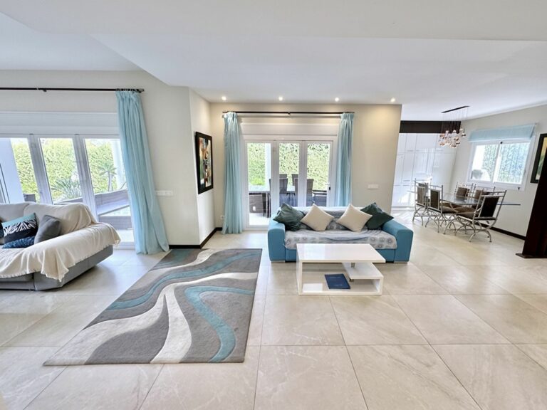 feb408abd5ebbdfbb4b4f9430cca02b3 - 10