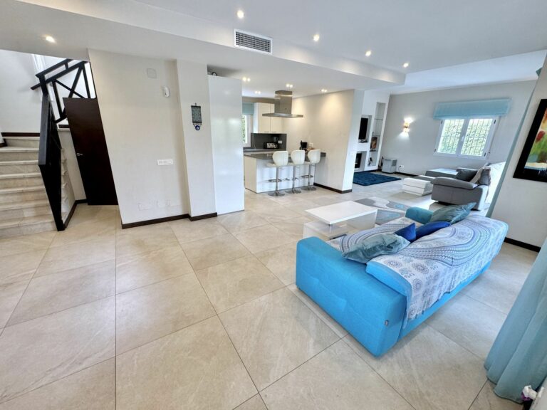 feb408abd5ebbdfbb4b4f9430cca02b3 - 6