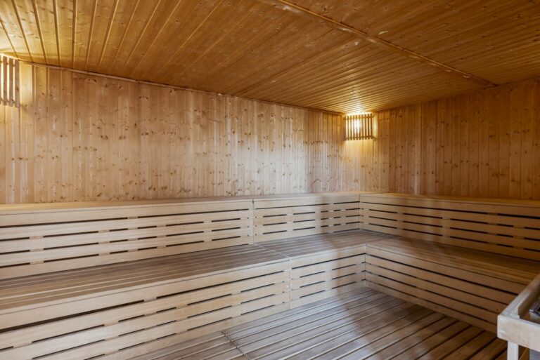 ff9117f8276c7238a8e57bc9383e5d2e - 15