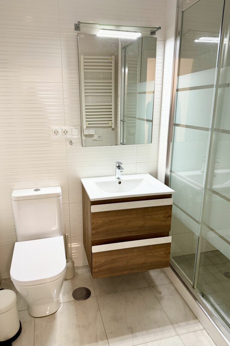 00b552e48dfbb4439cc97f823a40e65f - 11