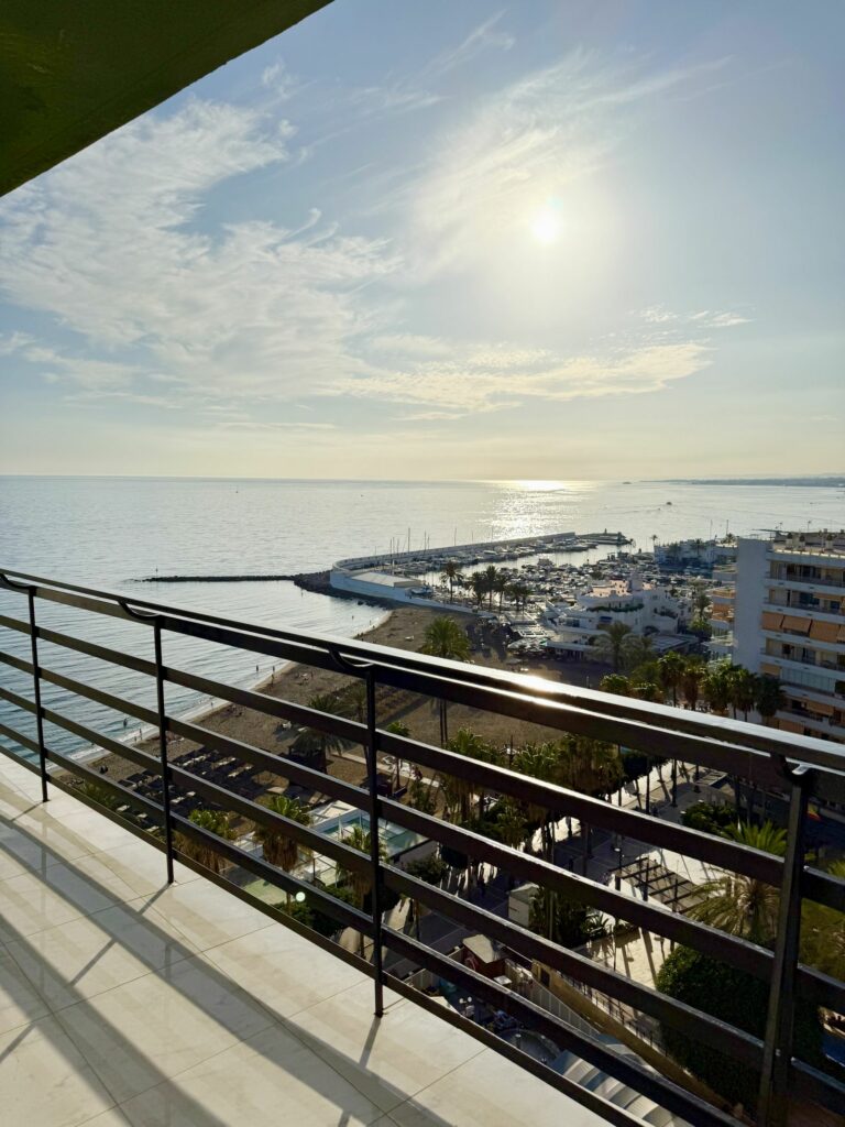 00b552e48dfbb4439cc97f823a40e65f - 14