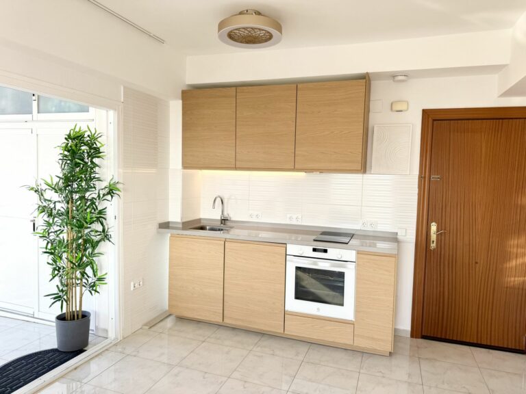 00b552e48dfbb4439cc97f823a40e65f - 5