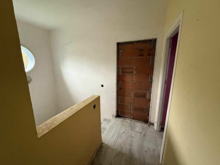 00bfbd591706a06a424f90420792cec8 - 15