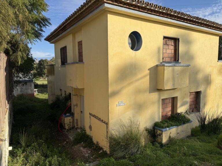 00bfbd591706a06a424f90420792cec8 - 7