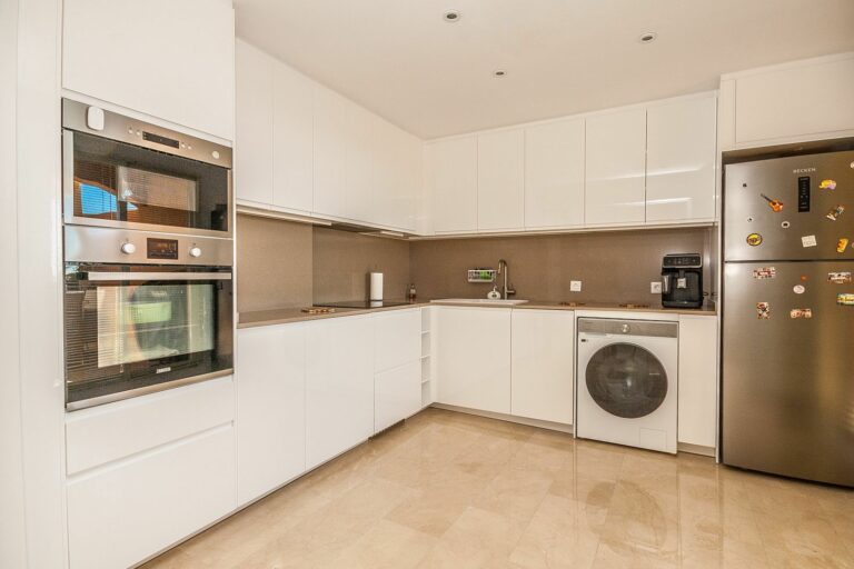 030ab3017296d4fb7bc529db58b22711 - 10