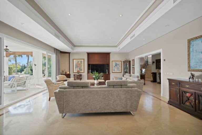 03c315c47e73c1707b6fbe5faf8e6015 - 10