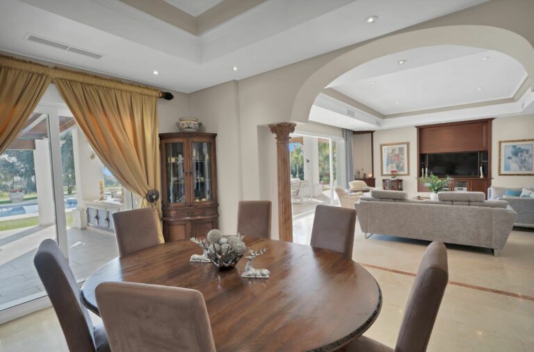 03c315c47e73c1707b6fbe5faf8e6015 - 13