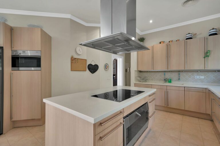 03c315c47e73c1707b6fbe5faf8e6015 - 15