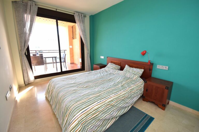 04b0e4bc4f7d21005d58162af8b0a05e - 16