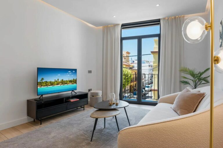 077b44d04a5c3e5d2d0ef129e9597f7a - 1