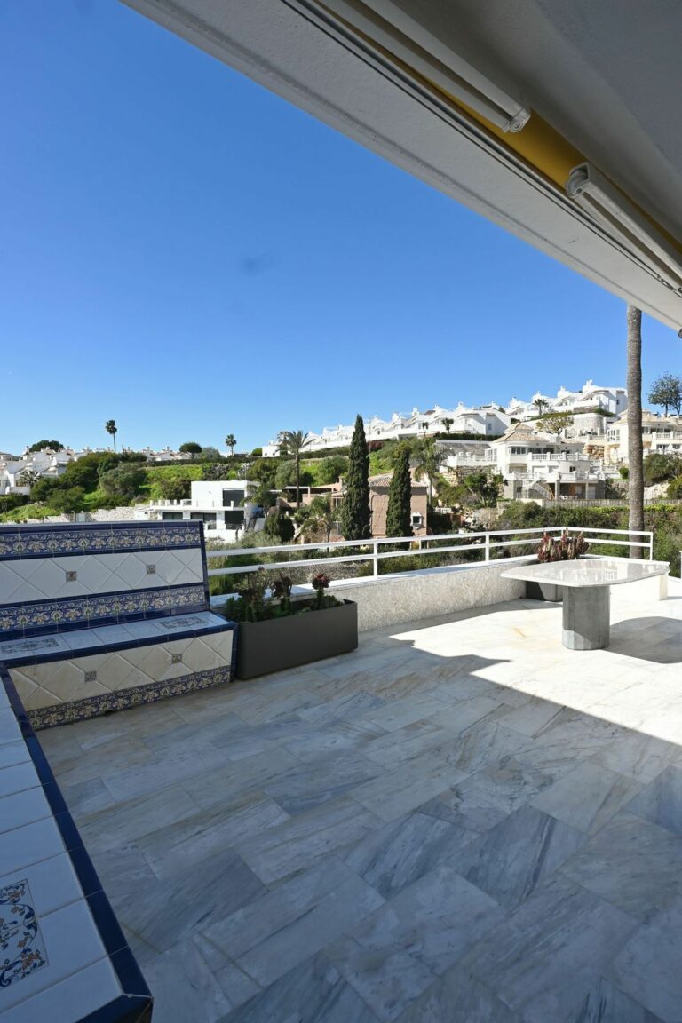 08cd335719a39aa985786bd351a6665f - 7